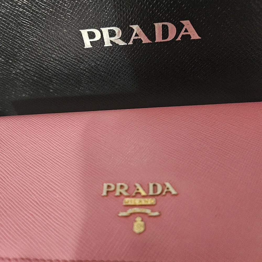 💝💔Prada Pink Wallet - excellent condition - No Callouts - NWOT💯💓